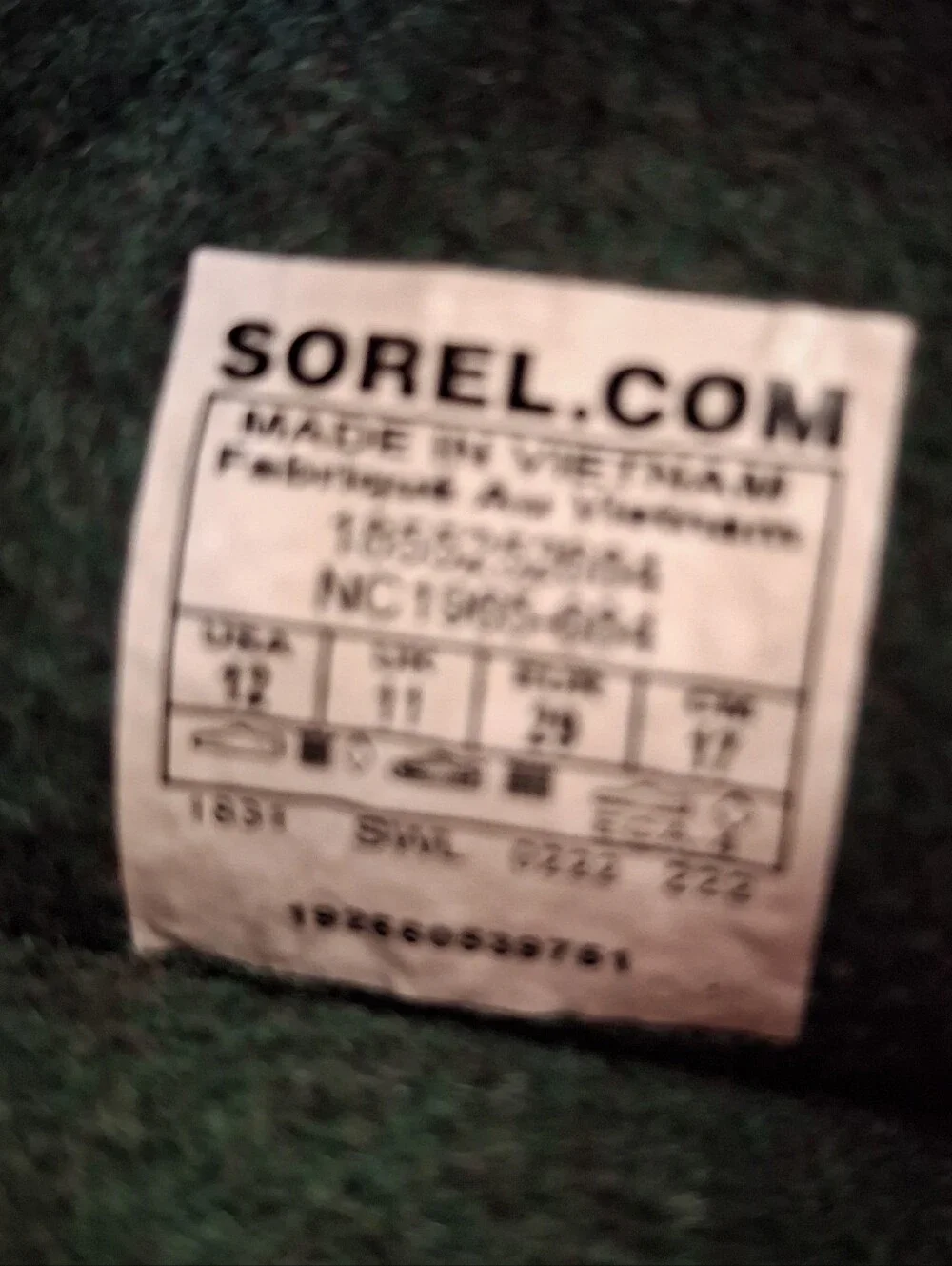 Sorel Kids Hot Pink and Black Insulated Snow Boots Size 12.